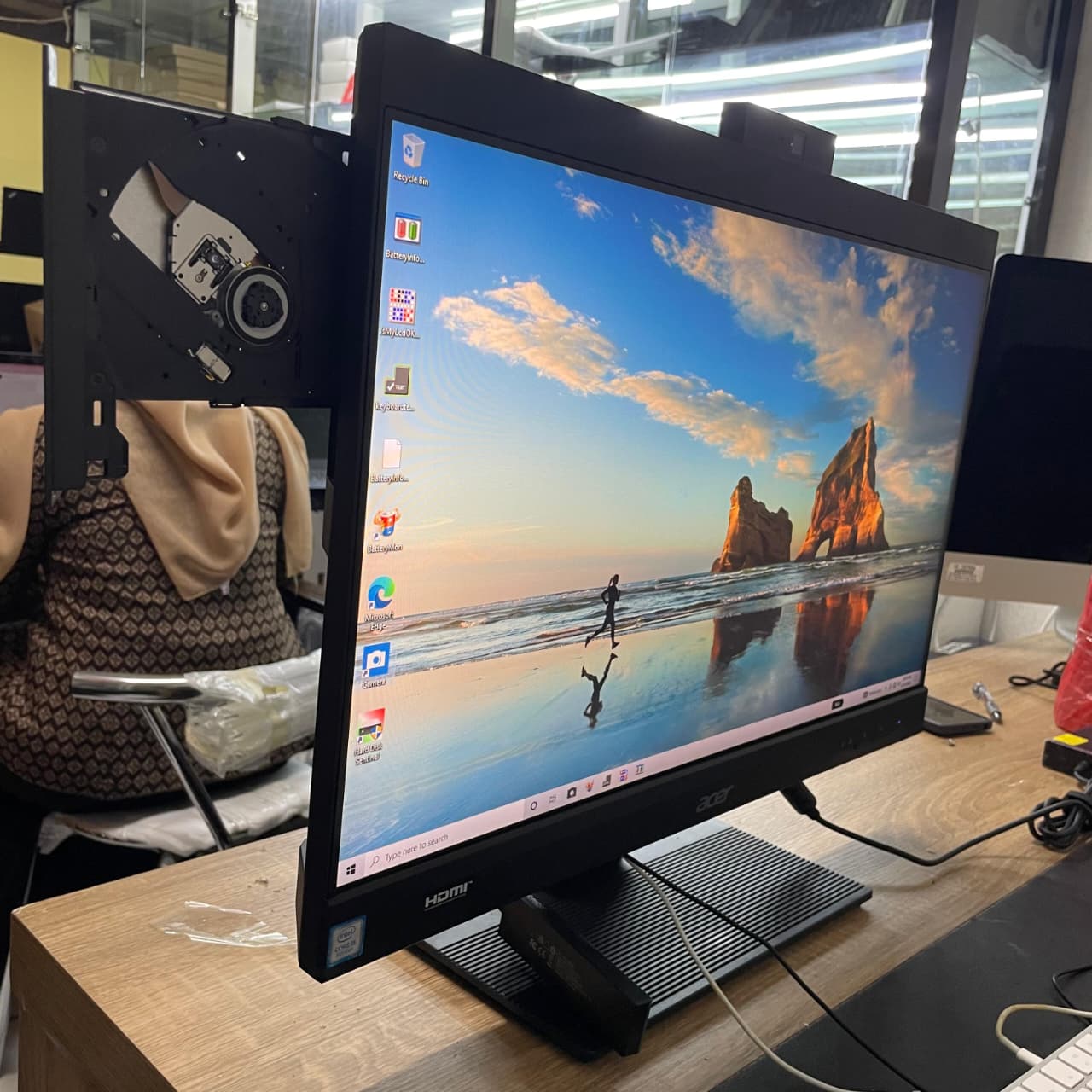 All In One Acer Veriton Z4860G - Gambar 2